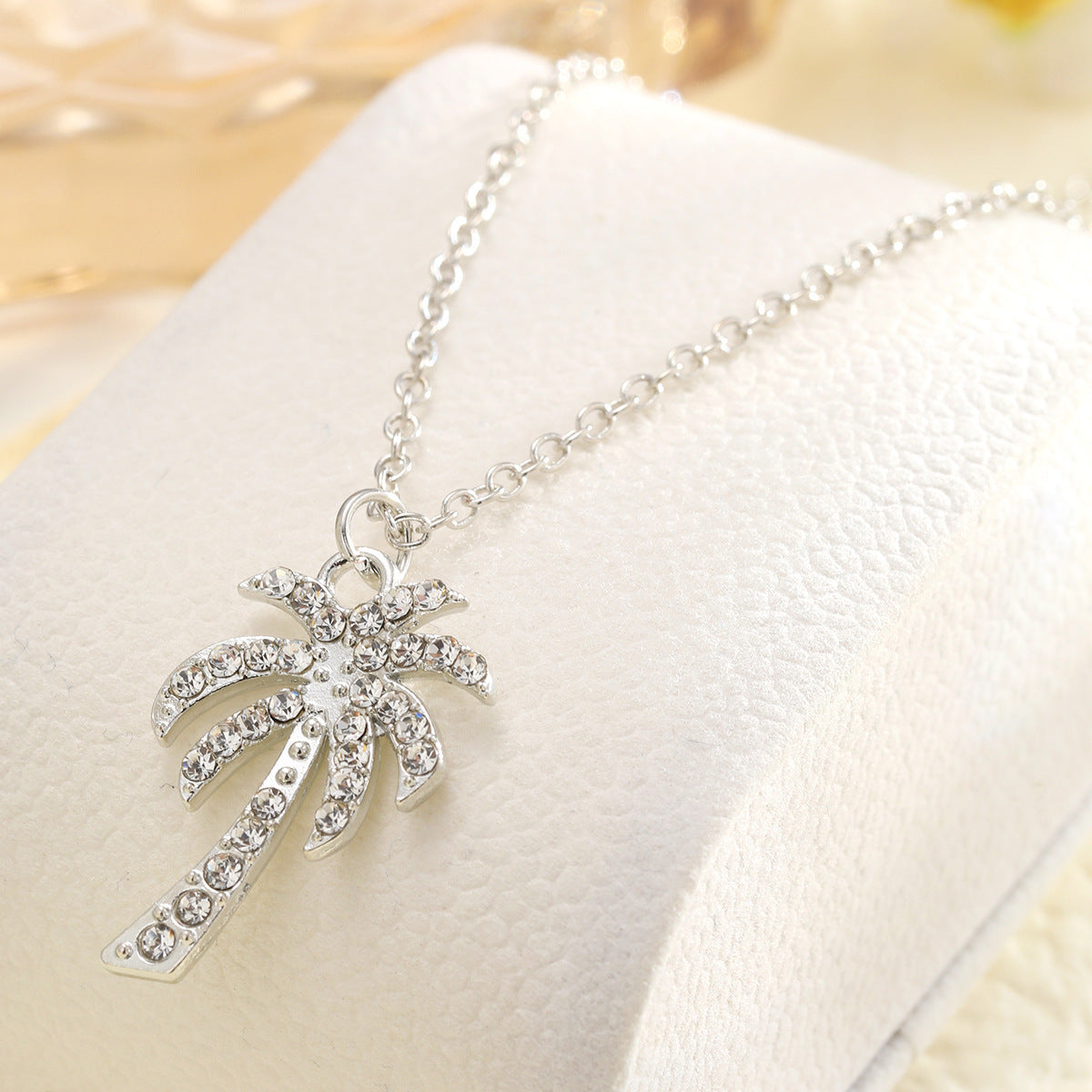 Trend Diamond Coconut Tree Pendant Necklace